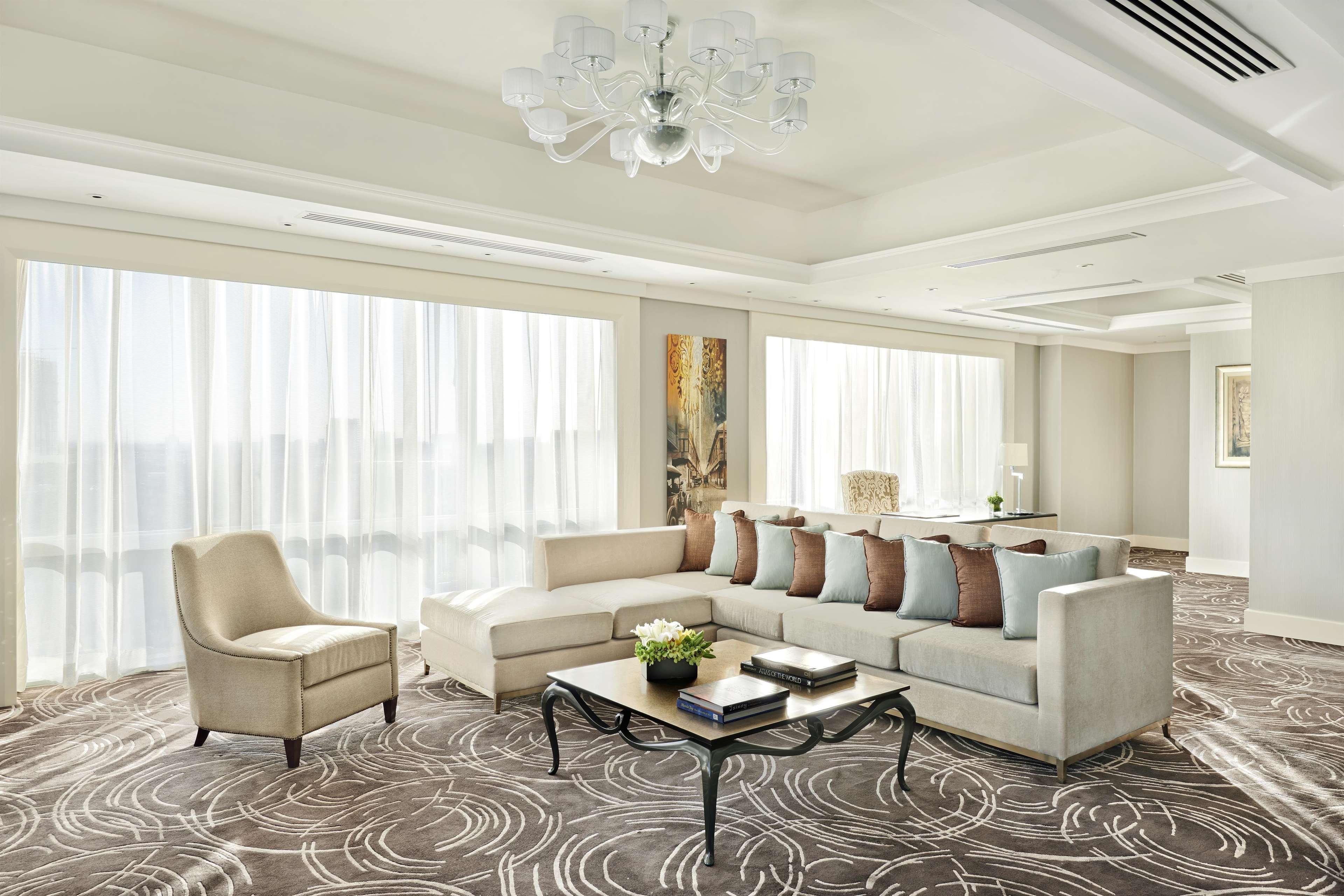 Fairmont Makati Hotel