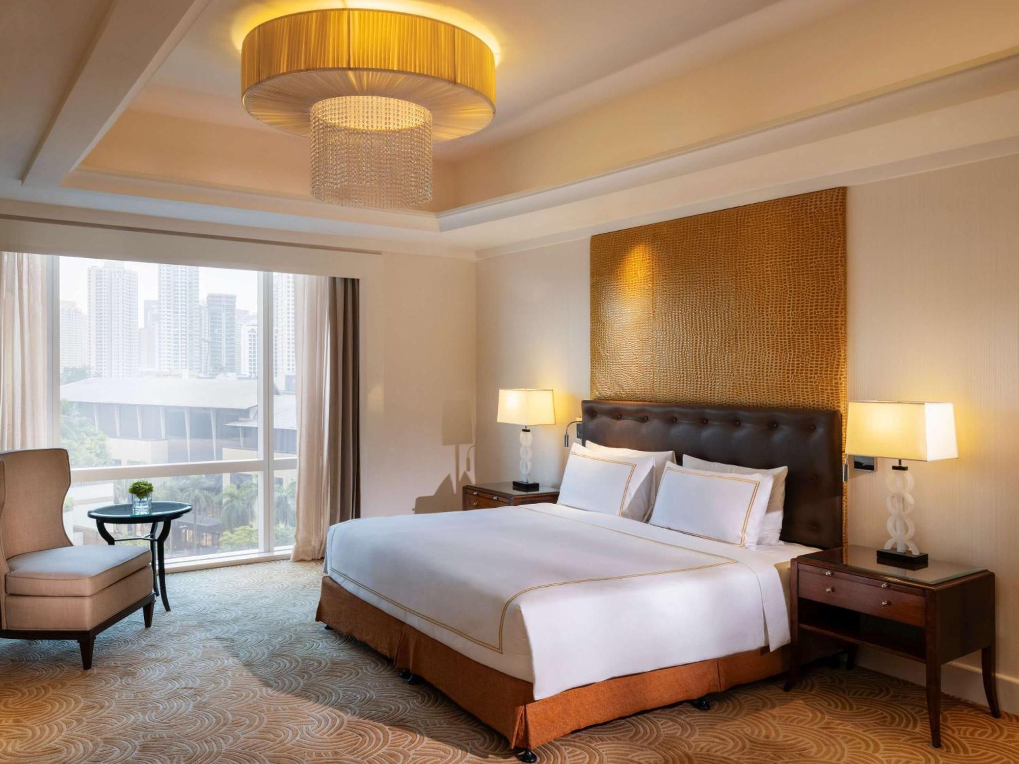 Fairmont Makati Hotel
